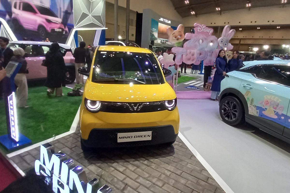 VinFast Pamerkan Minio Green di GJAW 2025: City EV 2-Pintu dengan Fast Charging 30 Menit