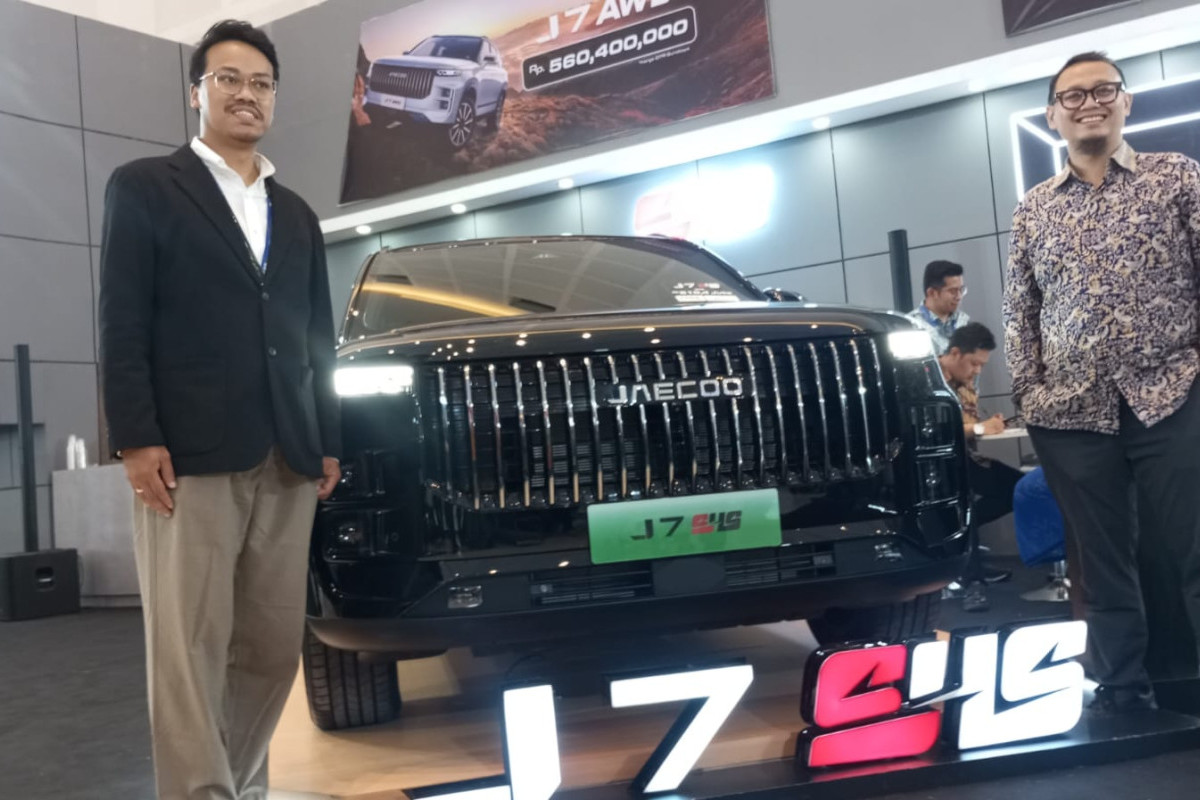 Jaecoo Hadirkan Mobilitas Cerdas Lewat J7 SHS di GIIAS Surabaya 2025