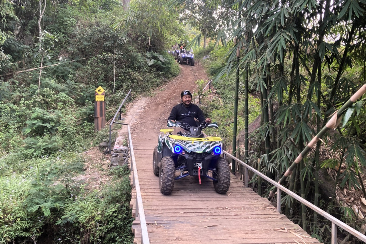 Serunya Berpetualang Menikmati Keajaiban Alam The Grand Taman Safari Prigen Menggunakan Kendaraan ATV