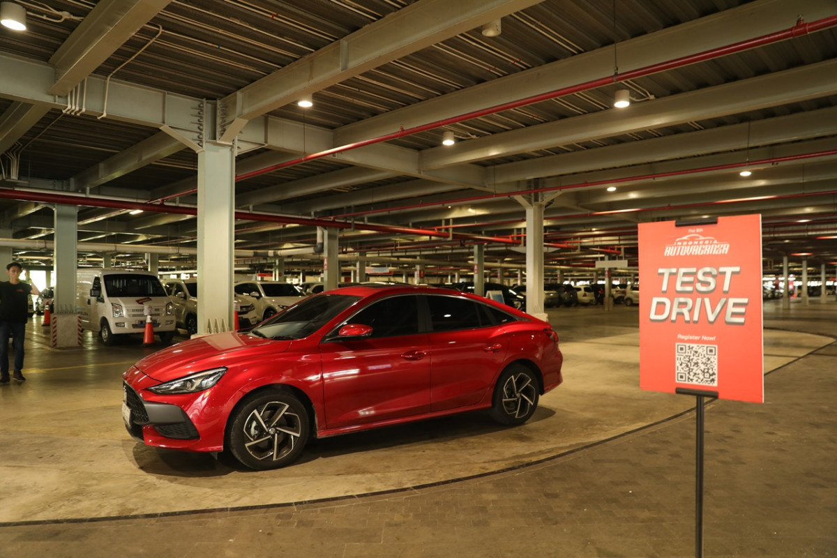 Meriah ! Bertemakan Kemerdekaan RI Gelaran Autovaganza ke-6 Dibanjiri Banyak Mobil Klasik dan Mobil Listrik