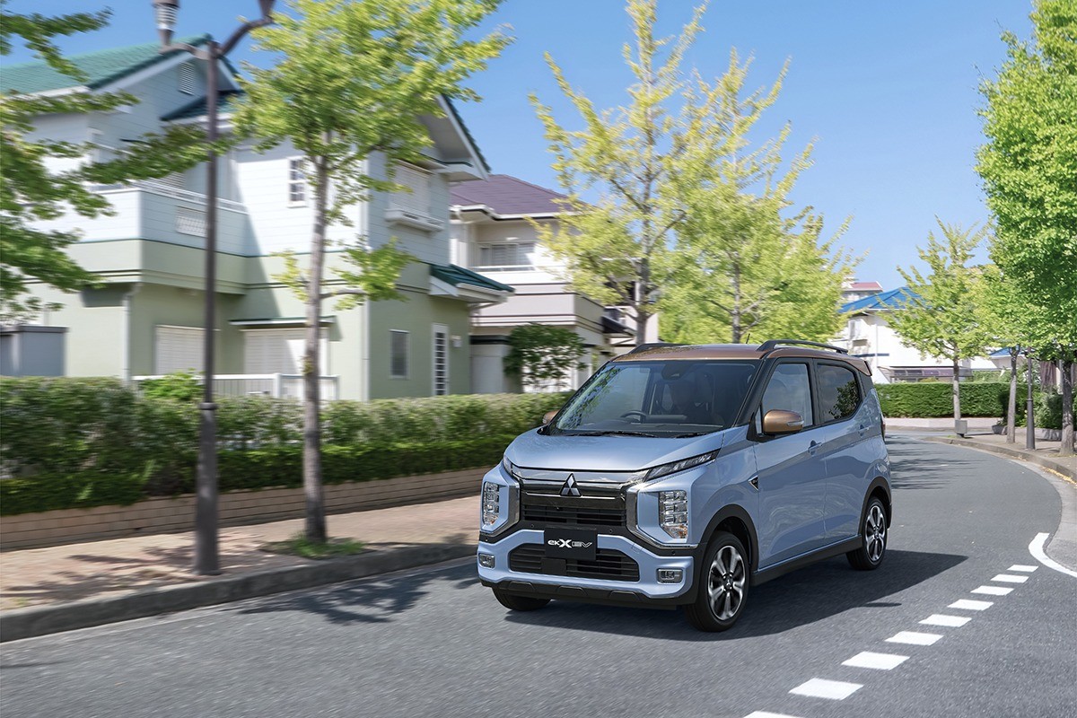 Mitsubishi Motors Rayakan Produksi Ke-100.000 dari Kendaraan Mini Full Listrik