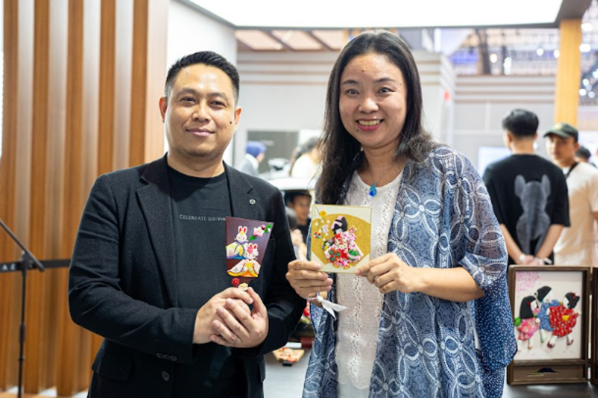 Dalam Rangka Hari Anak Nasional, Mazda Hadirkan Seni Kerajinan Tangan Kurumie di GIIAS 2024