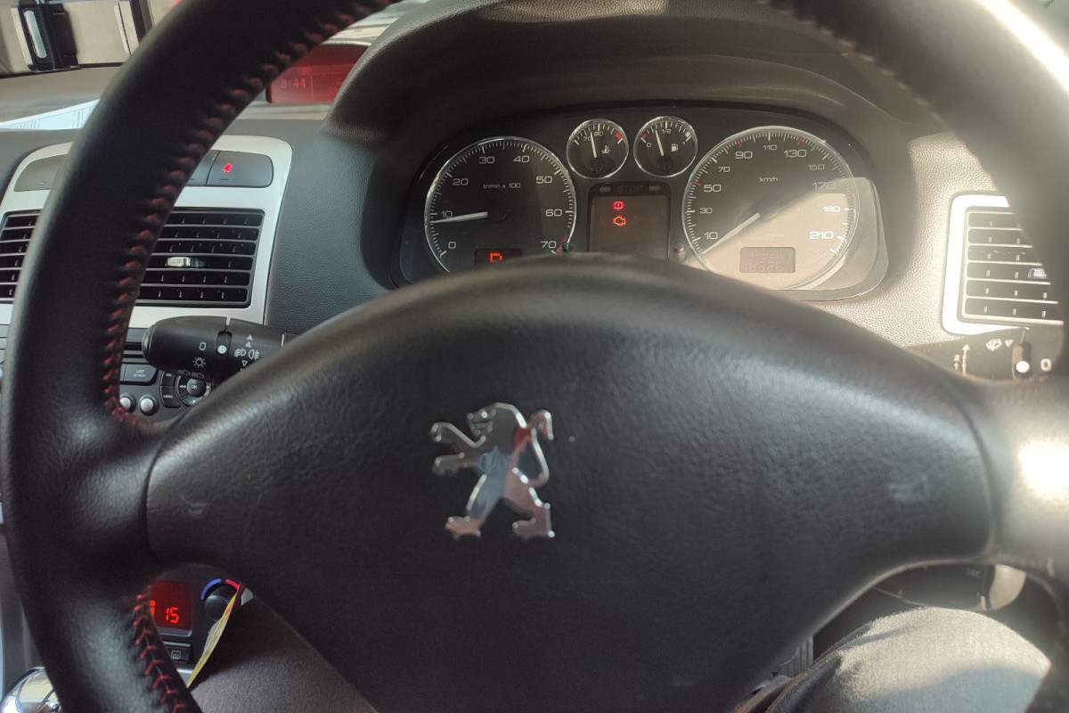 Berikut Hal yang Harus Dihindari Agar Peugeot Kesayangan Tidak Mengalami Kerusakan ECU Mesin.