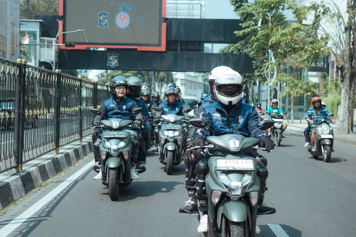 Grebek Pasar di Kota Gresik,Jadi Uji Test Ride Ketangguhan GEAR ULTIMA Terbukti Tuntas!