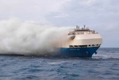 Detik Detik Dramatis Tenggelamya Kapal Cargo Felicity Bersama 3.965 moil mewah Didalamya