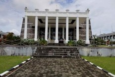 Terungkap! 10 Kabupaten Terkaya di Kepulauan Maluku dan Papua dengan Pendapatan yang Tidak Boleh Diabaikan