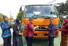 KTB Donasikan Mitsubishi Fuso Fighter ke SMK Negeri 1 Kamal Madura